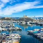 Plein Sud - Moderne Studio Avec Mezzanine- Hyper Centre Antibes - Proche Port